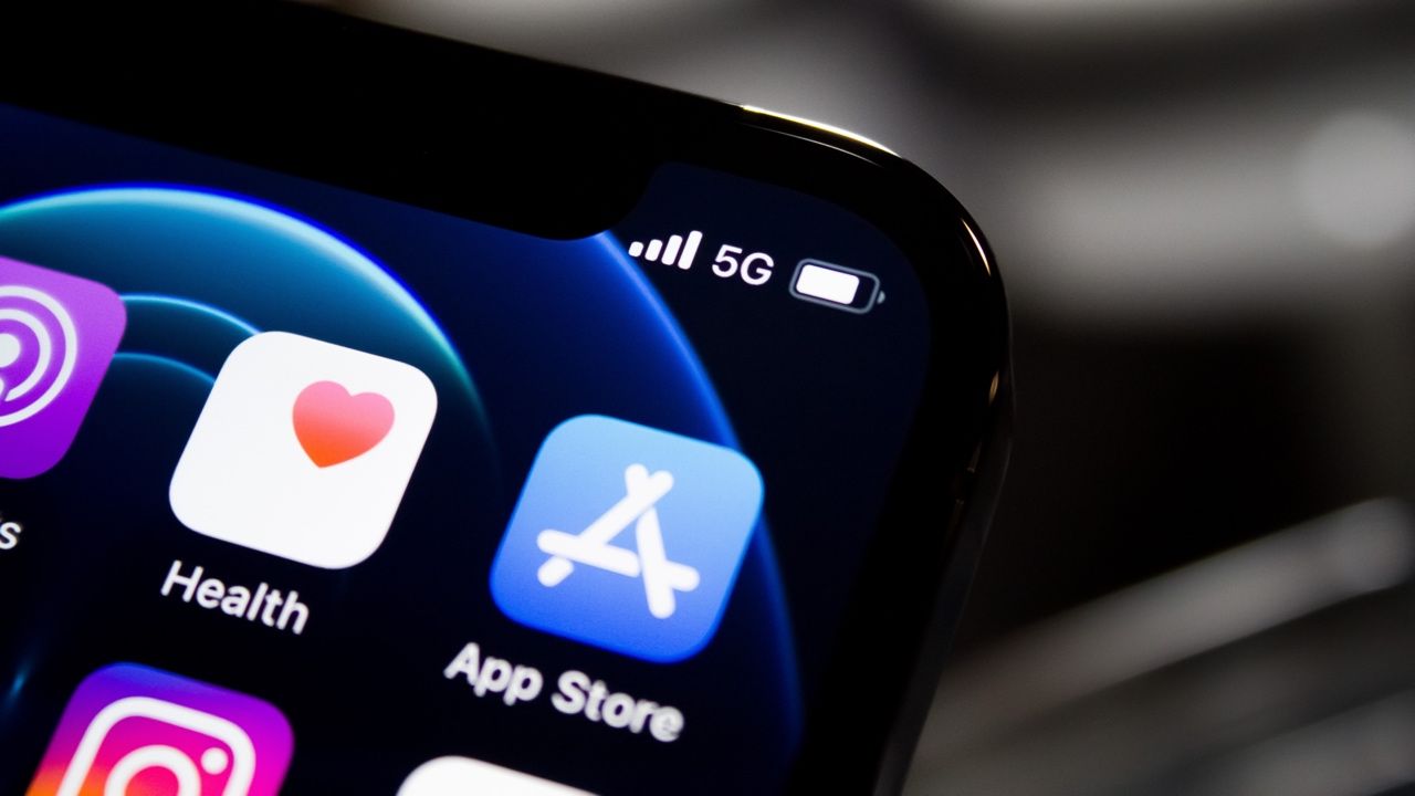 Vestager + Epic đ Apple: Slaget om App Store er i gang